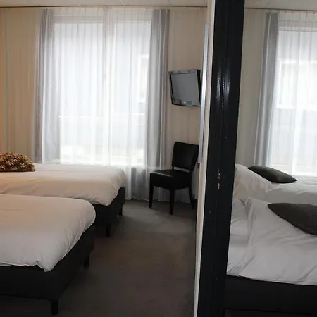 Restaurant De Jonge Heertjes Hotel 3*