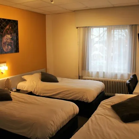 Hotel Restaurant De Jonge Heertjes 3*