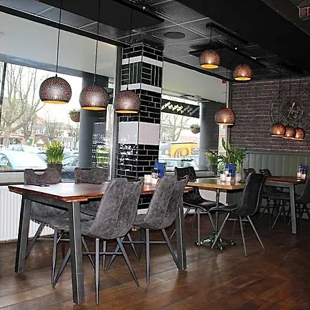 Hotel Restaurant De Jonge Heertjes