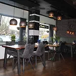 レストラン デ ヨング ヒアチェス